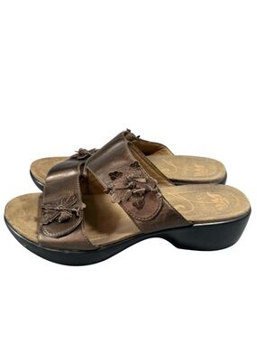 Dankso Donna Brown Leather Slide Sandals with Leather Floral Accents